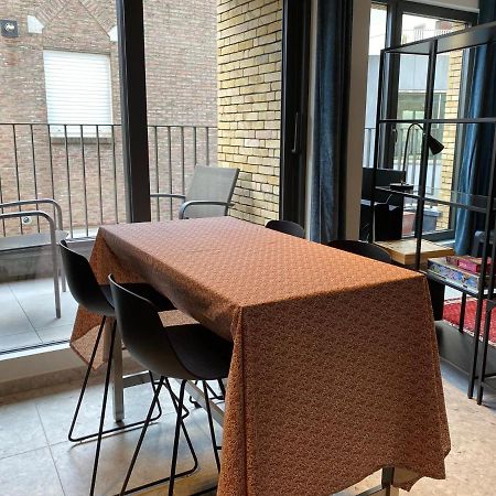Studio Near Shopping K In K New Bright And Central Kortrijk Dış mekan fotoğraf