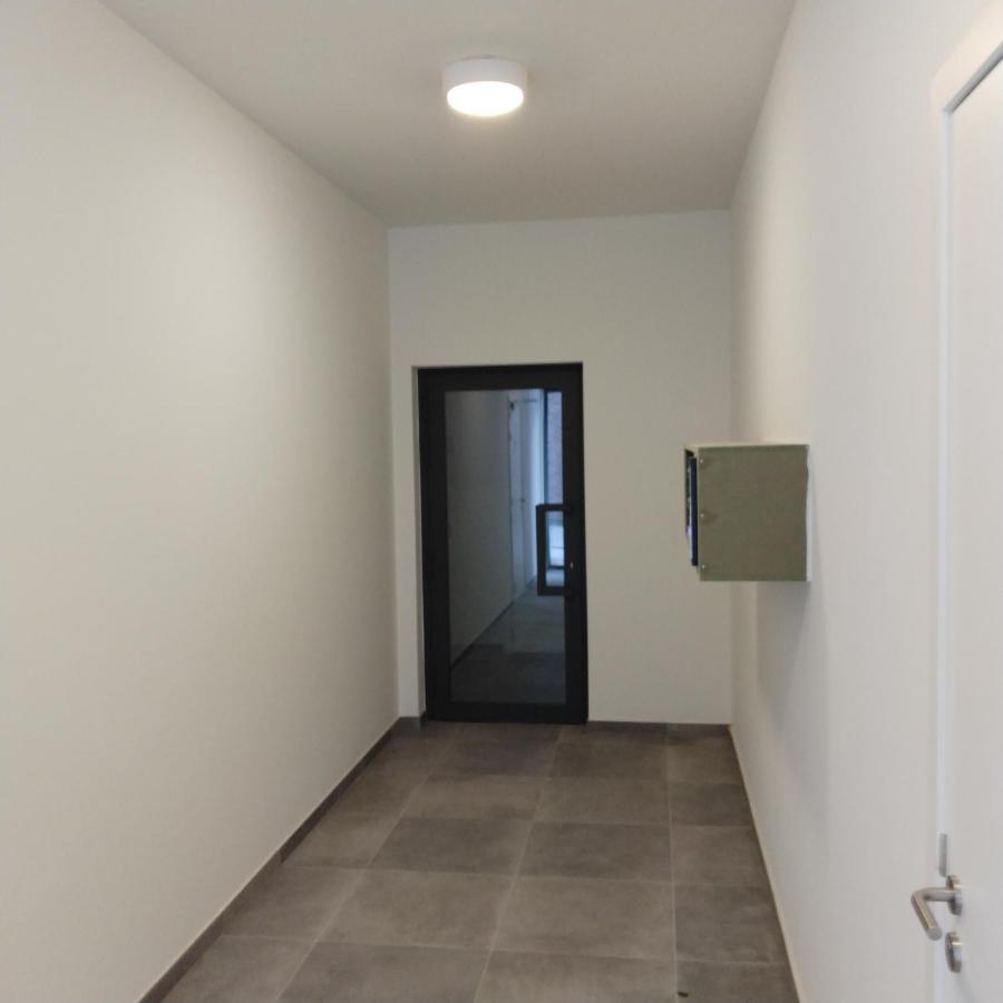 Studio Near Shopping K In K New Bright And Central Kortrijk Dış mekan fotoğraf